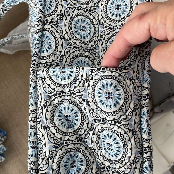 Vera Bradley Mini Blue Sketched Medallion and 3-pc Tote Bag ,Pouch & Sleeve WOW - Picture 10 of 14